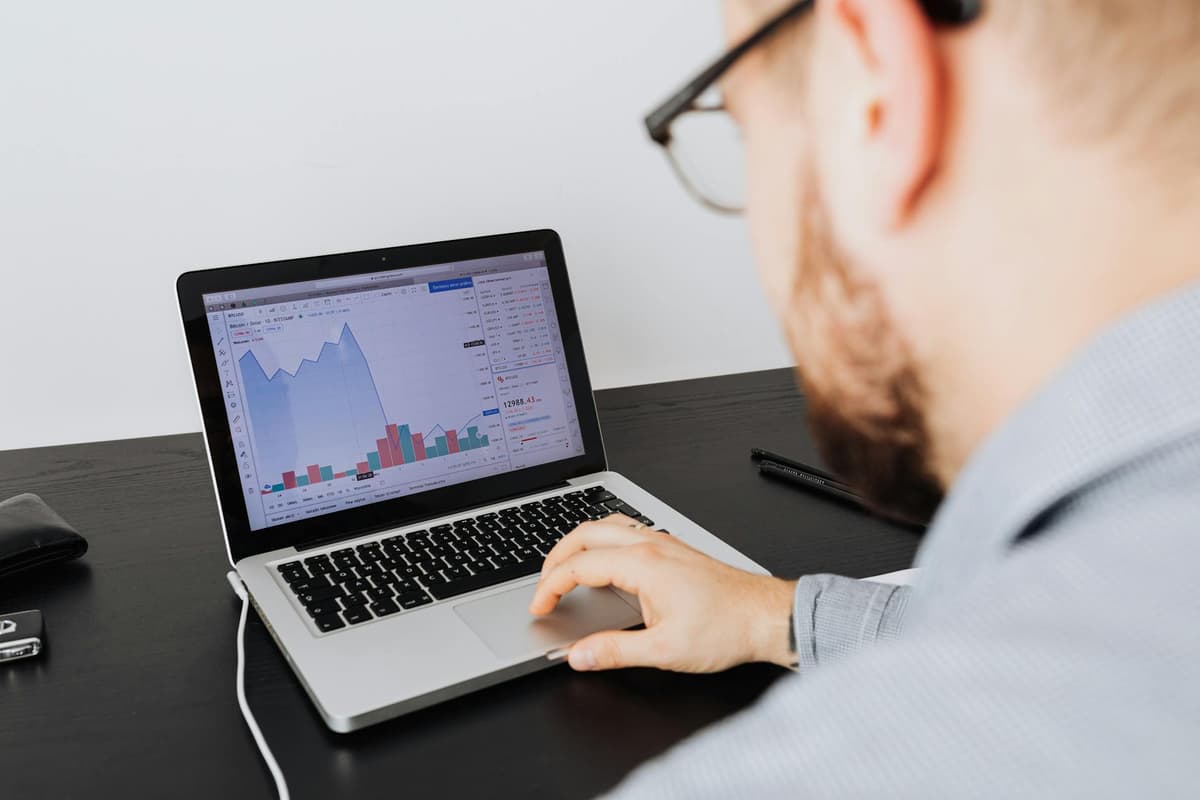Overfitting pada ML Trading: Validasi Walk-Forward yang Andal